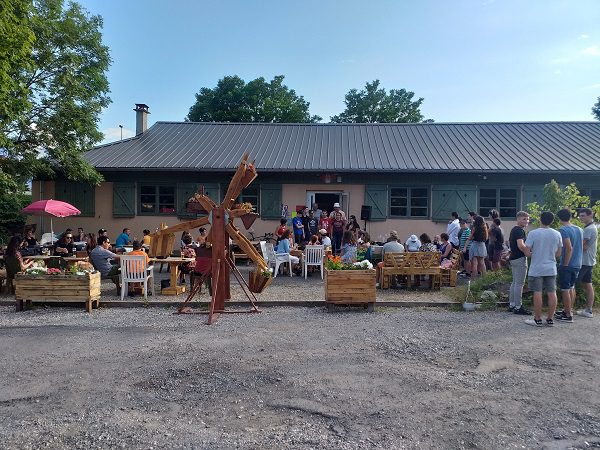 Bar la folle envolée Challes les Eaux